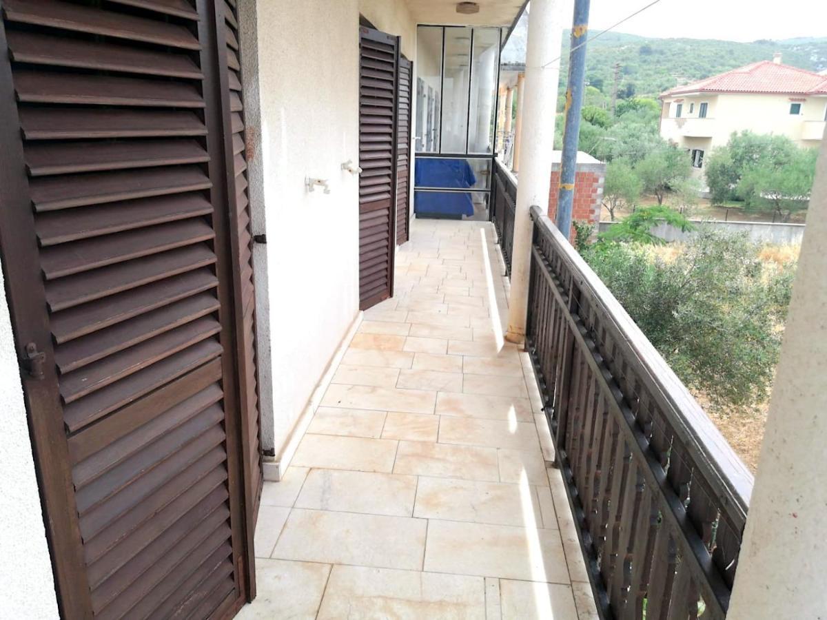 Nar Apartment Mrljane Exterior photo
